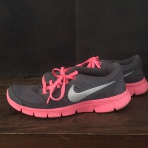 Nike Womens Flex Experience Running Shoes Gray/Pink